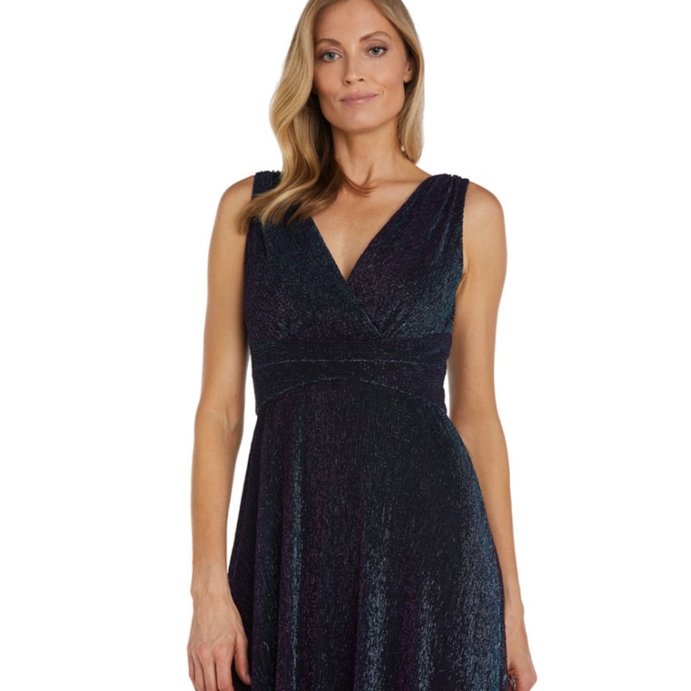 R & M Richards Shimmering Dress NWT - Picture 3 of 3
